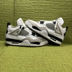 Jordan 4 Military Black Size 9