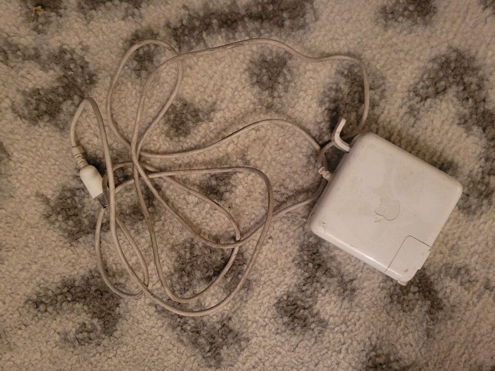 Apple MacBook Charger