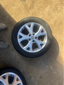 4 Mazda Rims 17” w/tires