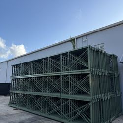 Teardrop Pallet Racks Beams Uprights Wire Deck