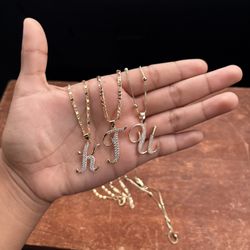 K Initial Necklace Gold Plated / Oro Laminado 