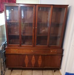Moms Lovely China cabinet