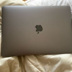 2022 MacBook Pro M2 Chip