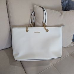 Authentic Michael Kors White Jet Set Chain Handle Tote, LIKE NEW