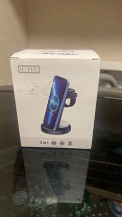 BRAND NEW 3 in 1 CHARGER COLOR WHITE