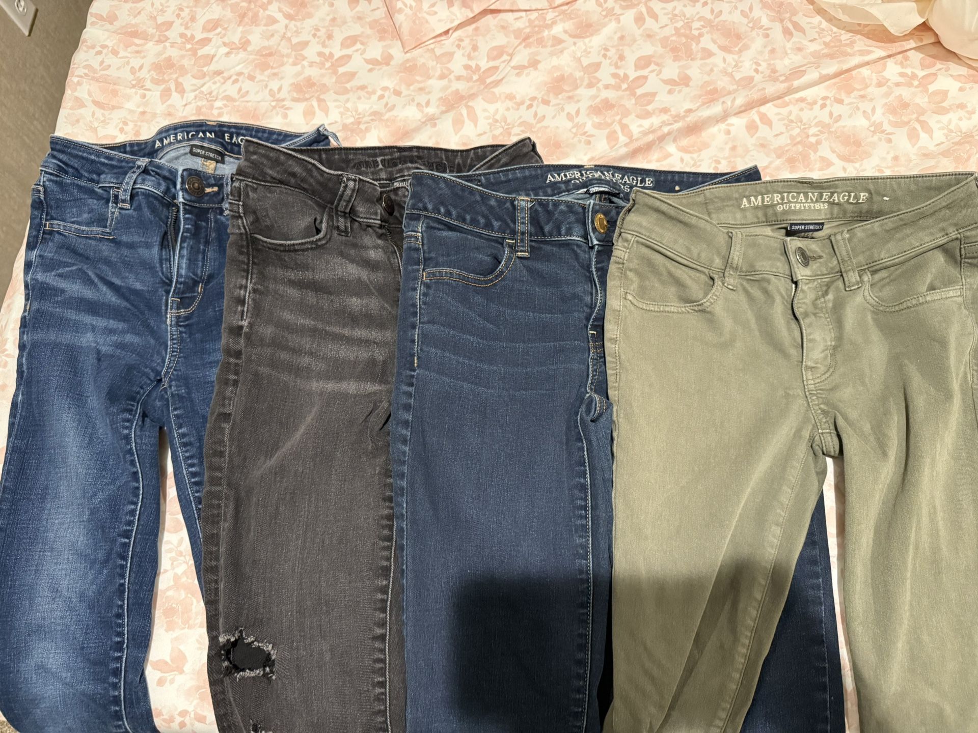 Size 0 American Eagle Jeans