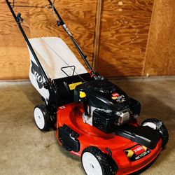 Toro 22-Inch Recycler Self-Propelled Lawn Mower - Like New 