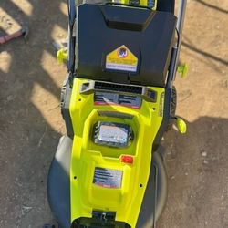 RYOBI  ONE+ HP 18V Brushless 16 in. Cordless Battery Walk Behind Push Lawn Mower with (2) 4.0 Ah Batteries and (1) Charger  
