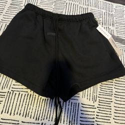 Black Essentials Shorts 