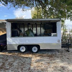 Food Trailer 