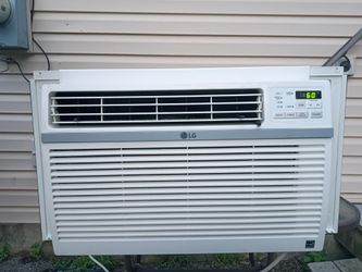 10000 BTU Window  unit WORKS GREAT