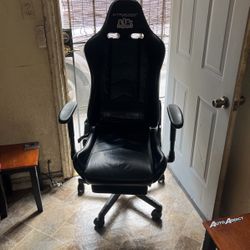 Gtr Racing Gaming Chair With Speakers 