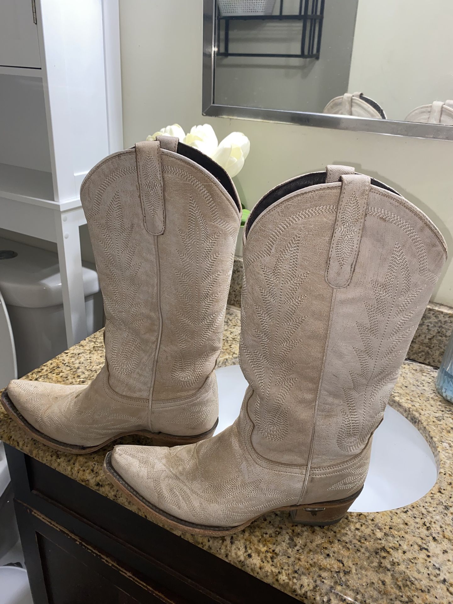Lane Cowboy Boots 