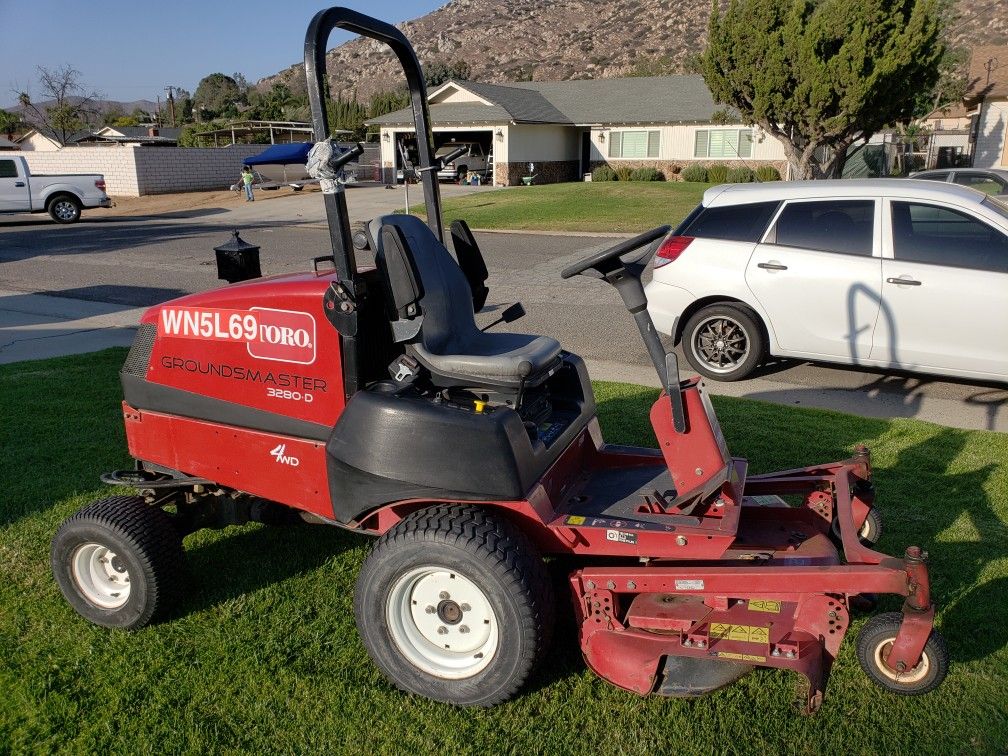 Toro Groundmaster 328D Lawn Mower