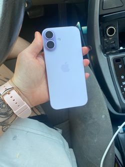 Apple iPhone 16 Purple