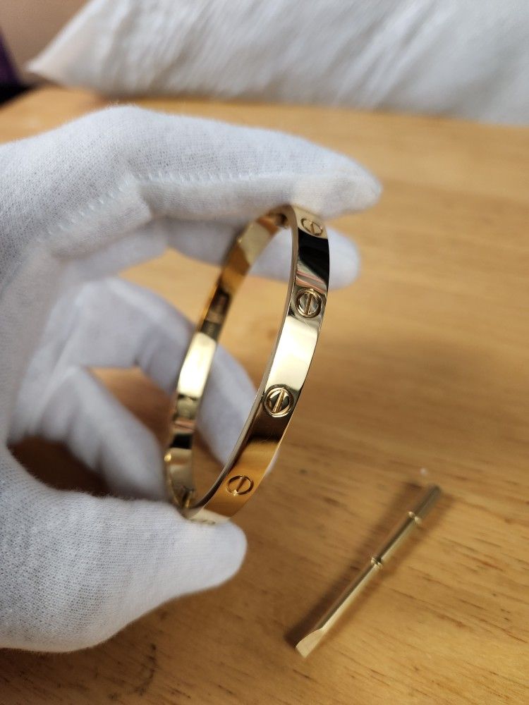 Gold Love Bracelet Stainless Steel Gold Plated 