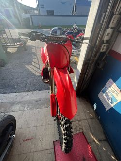 2016 Honda Crf 450 R Mint Low Hours for Sale in Oakland Park FL