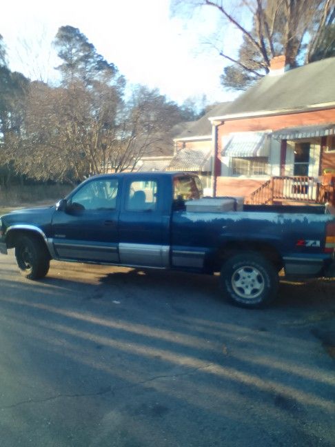 Chevy Silverado 1500 4x4