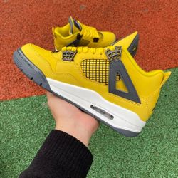 𝐎𝐧l𝐲 𝐫𝐞𝐩l𝐲 𝐨𝐧 𝐈 G : 𝐓𝐎𝐏 𝐤𝐢𝐜𝐤𝐬 𝟒𝟒𝟒  Jordan  4 lighning