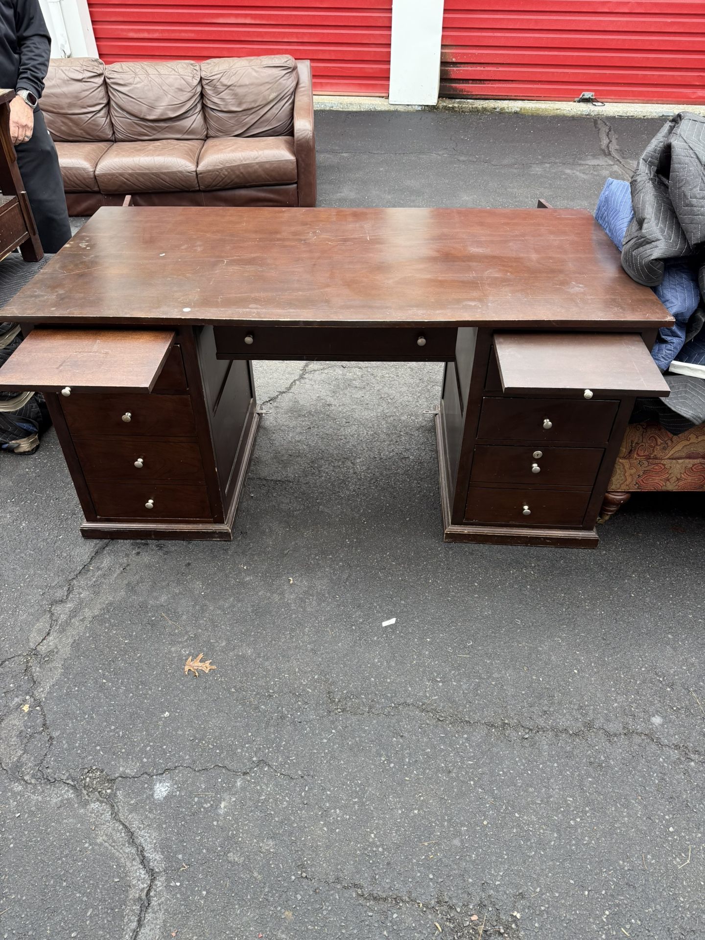 Office set - bassett
