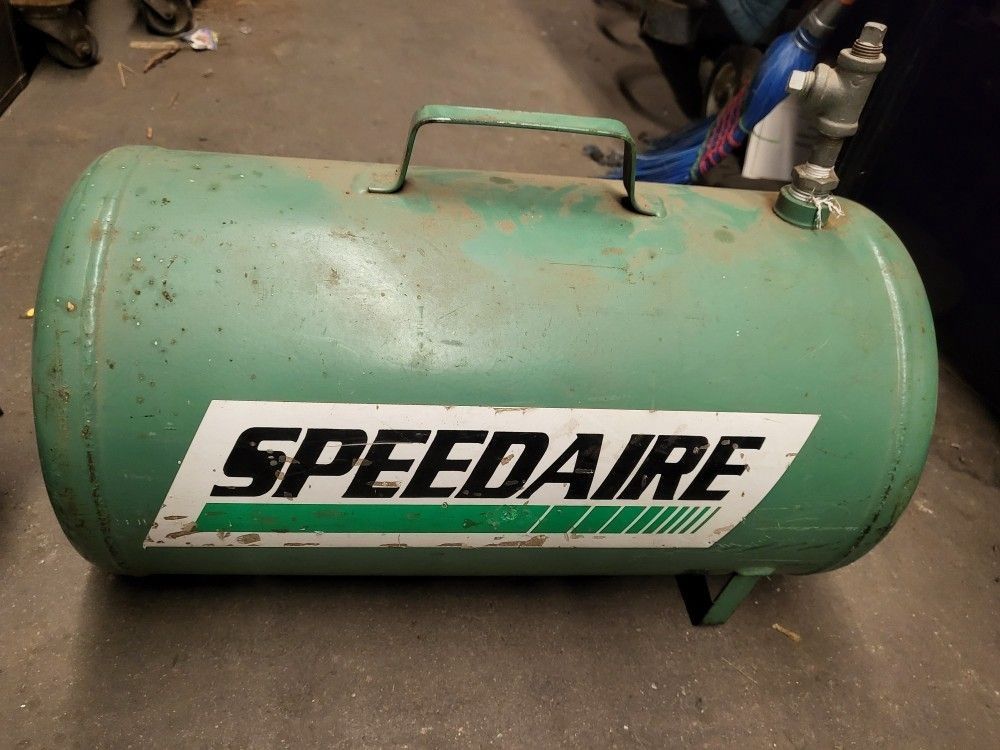 SPEEDAIRE Air Carry Tank: 5 gal Tank Capacity, 125 psi Max Op Pressure
