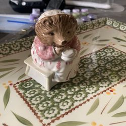 Mrs. tiggy winkle Royal Albert