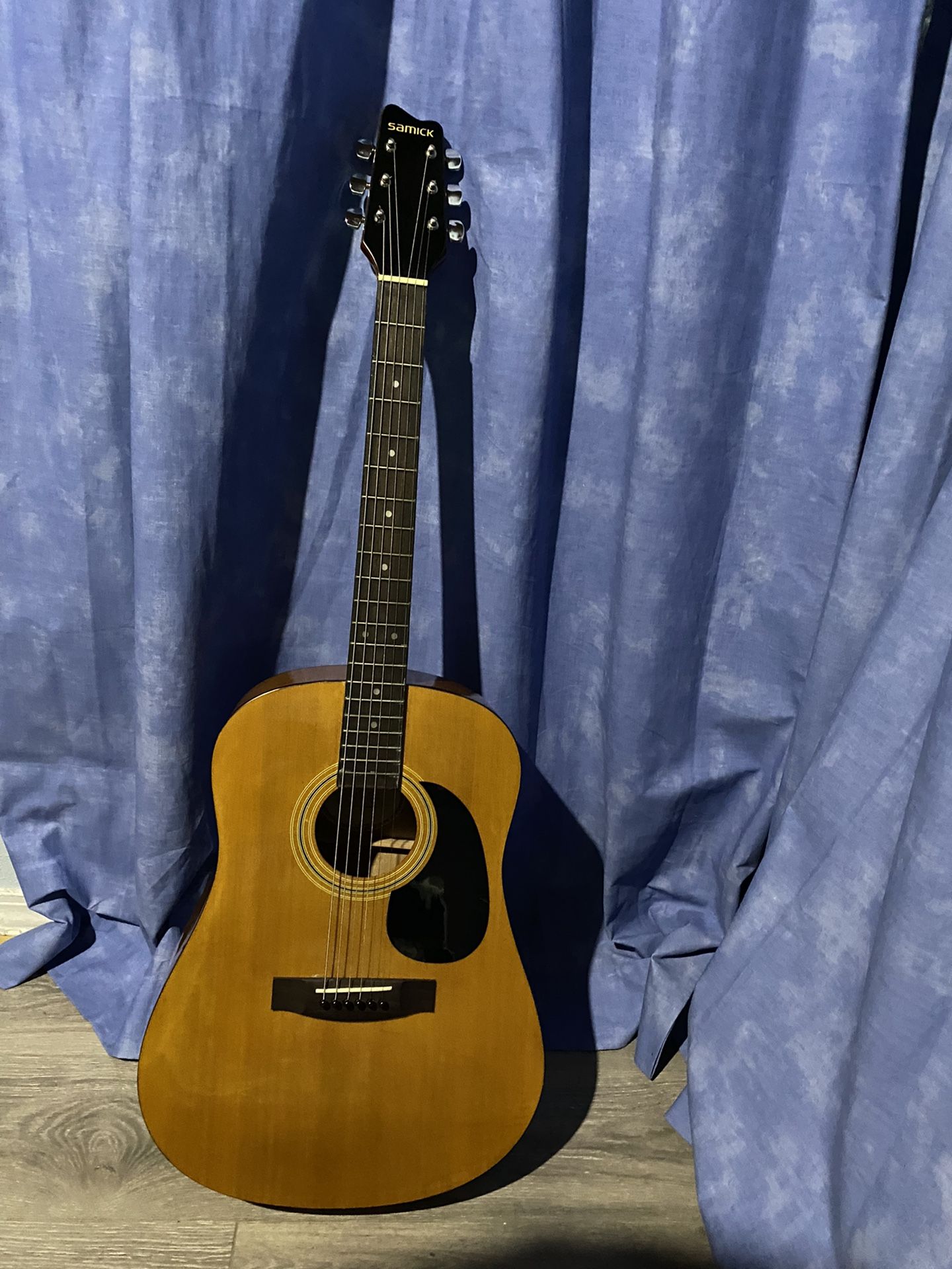 SAMICK Acoustic guitar LW-020 G