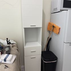 Cabinet / Storage Space