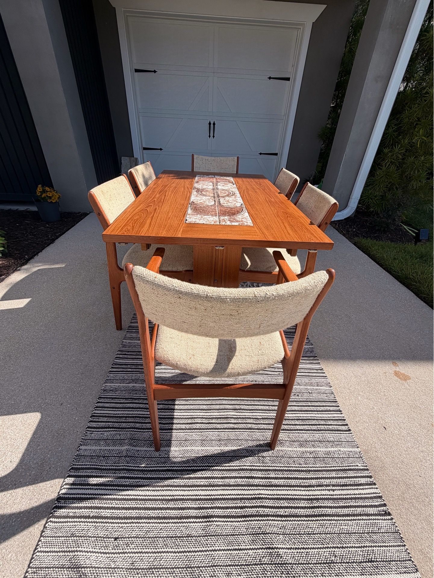 Gangsø Møbler Danish Modern Teak Dining Set – Made in Denmark – Table w/ 2 Extensions + 6 Chairs