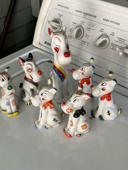 Antique art deco, Japanese dog collection
