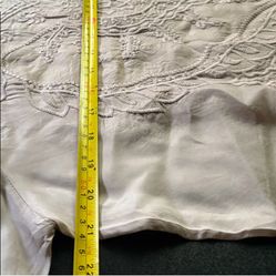 Johnny Was Medium cream cupra Embroidered Tunic Top Short Sleeve Boho Longline