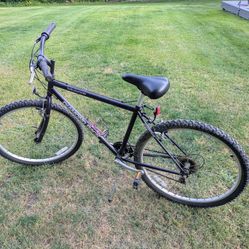 Diamondback Mountain Bike / Bicycle
