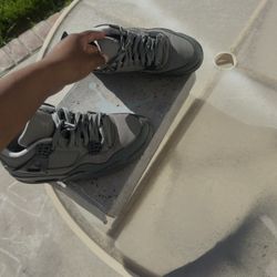 Jordan 4’s Grey