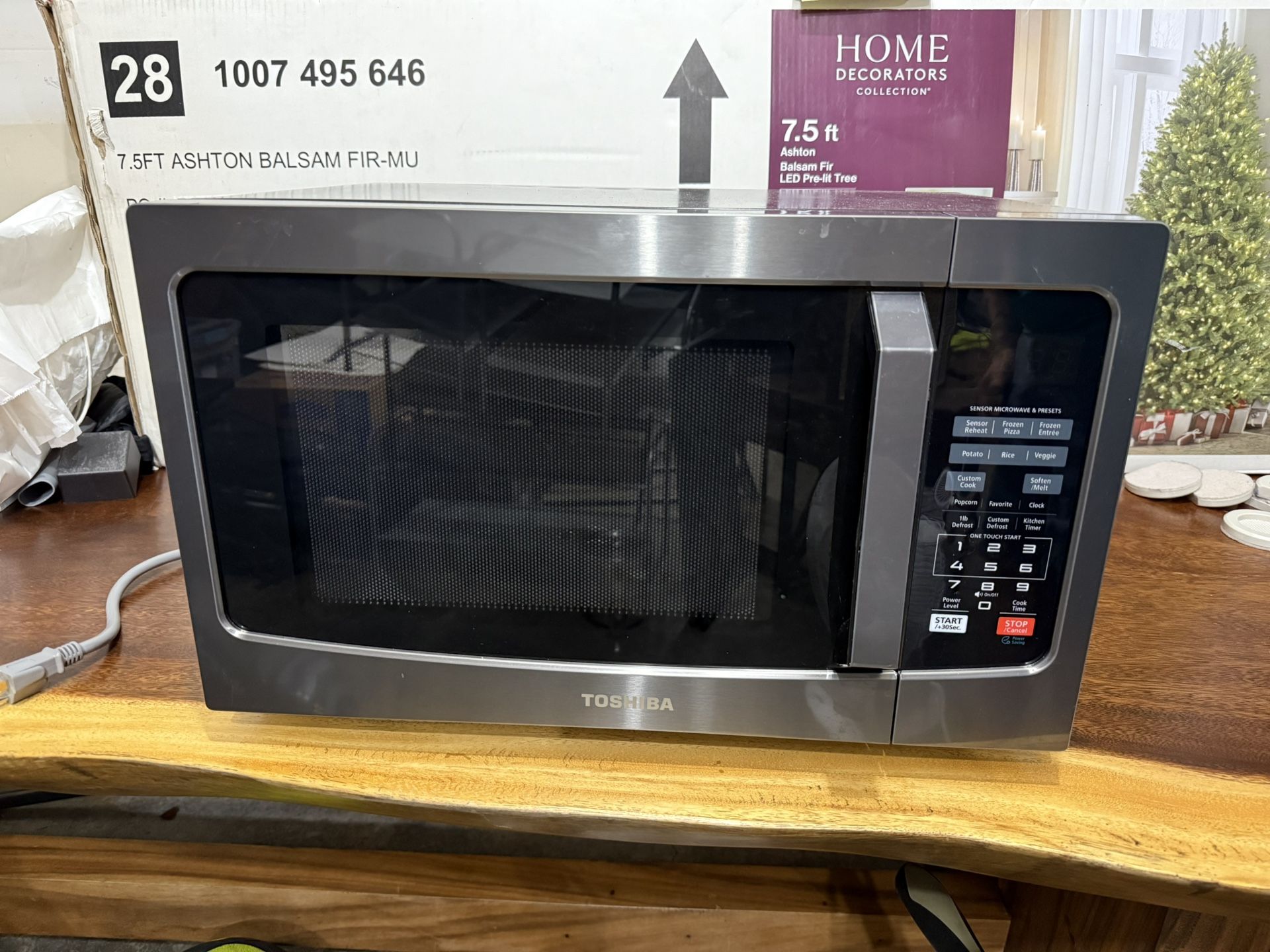 Microwave - Silver Face, Black Stainless Steel Sides