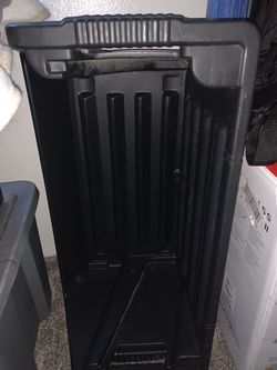 Plastic containers