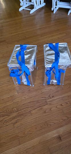 Insulated freezeable totes