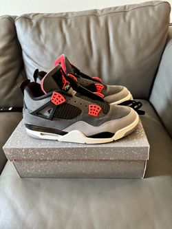 Jordan retro 4s size 10