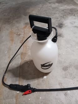 Roundup Pump Garden Sprayer
