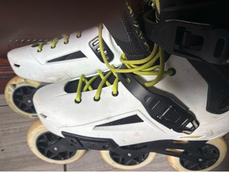 Lightning rollerblade
