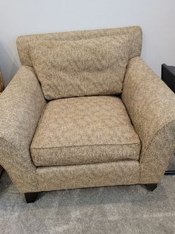 Bassett Upholstered Accent Chair