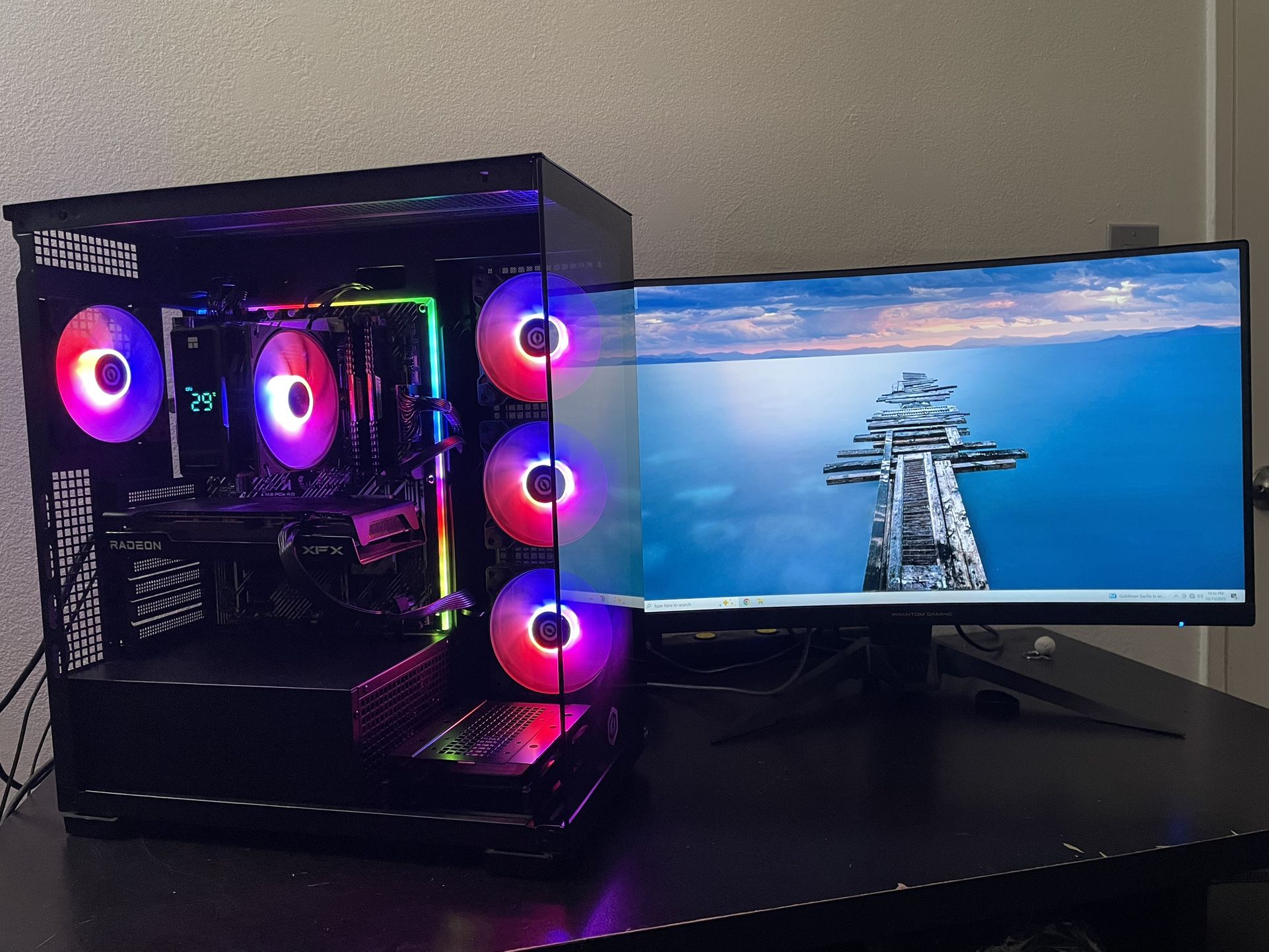 GAMING PC - Intel I5 / XFX 7600 8GB