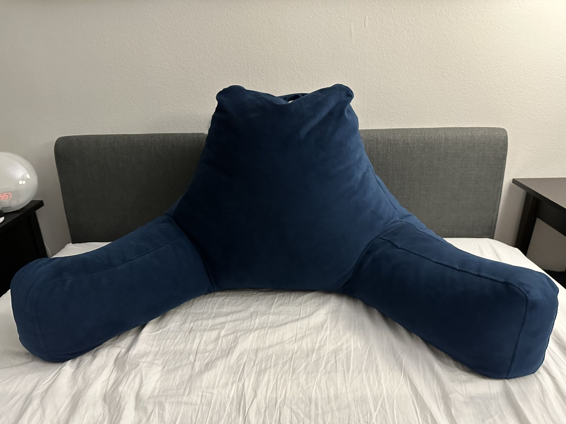 Linenspa Navy XL Reading Pillow