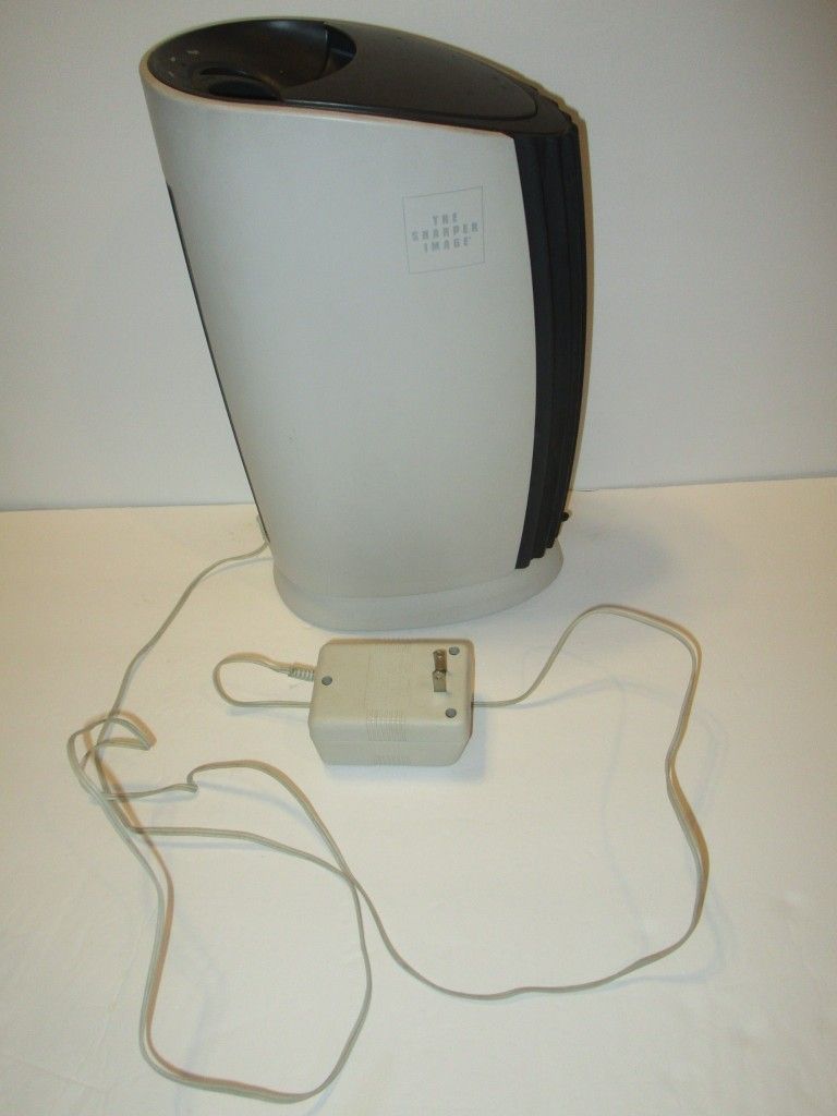The Sharper Image Ionic Breeze Tabletop Electronic Propulsion Silent Air Purifier
Model: SI719