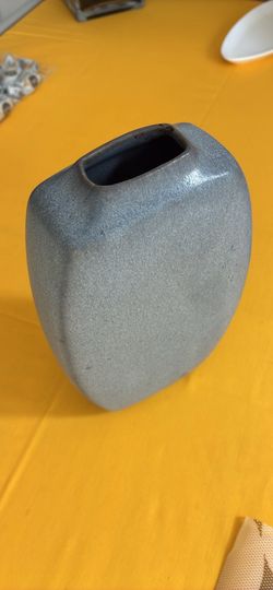 Vintage Marni Turkel 9” Vase