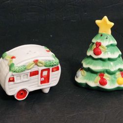 Cracker Barrel Stoneware Camper & Christmas Tree Salt Pepper Shaker Set NEW