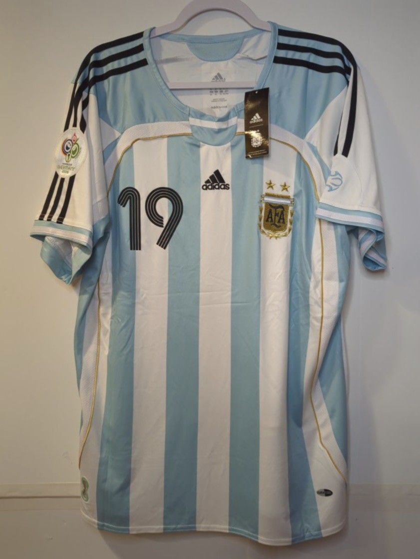 Messi Argentina 2022 Original Adidas Jersey Kids M for Sale in San Diego,  CA - OfferUp