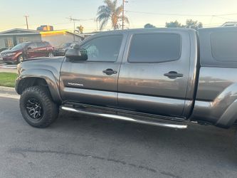 Toyota Tacoma step bar