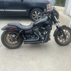 2017 Harley Davidson FXDLS