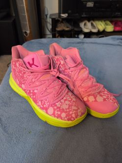 Size 10 Patrick The Star Sneaker