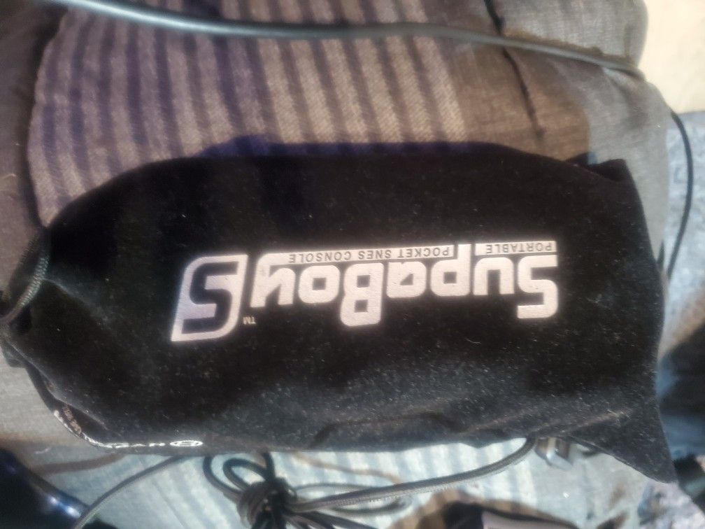 Supaboy Handheld Super Nintendo With TV Connect( Uses Batteries and Or A/c Adapter. ) Works Perfectly Very Clean